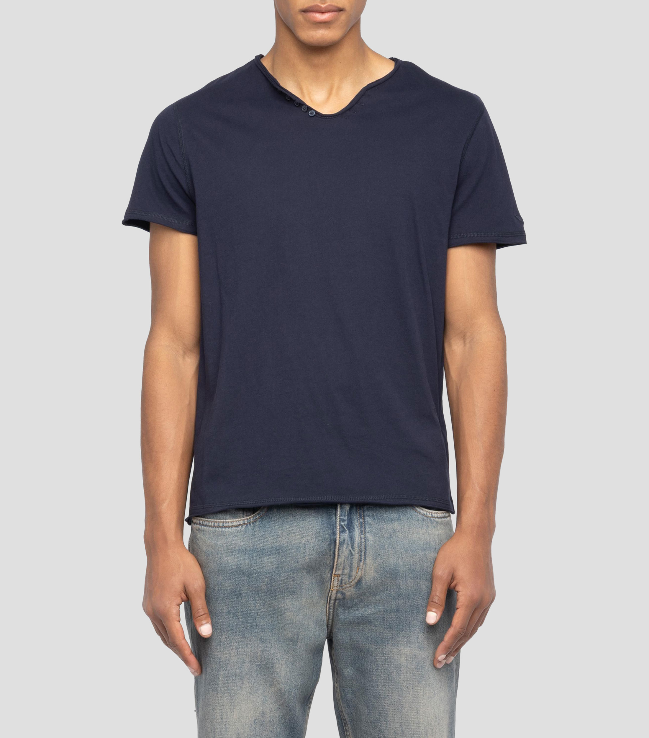 Playera cuello V manga corta lisa Hombre